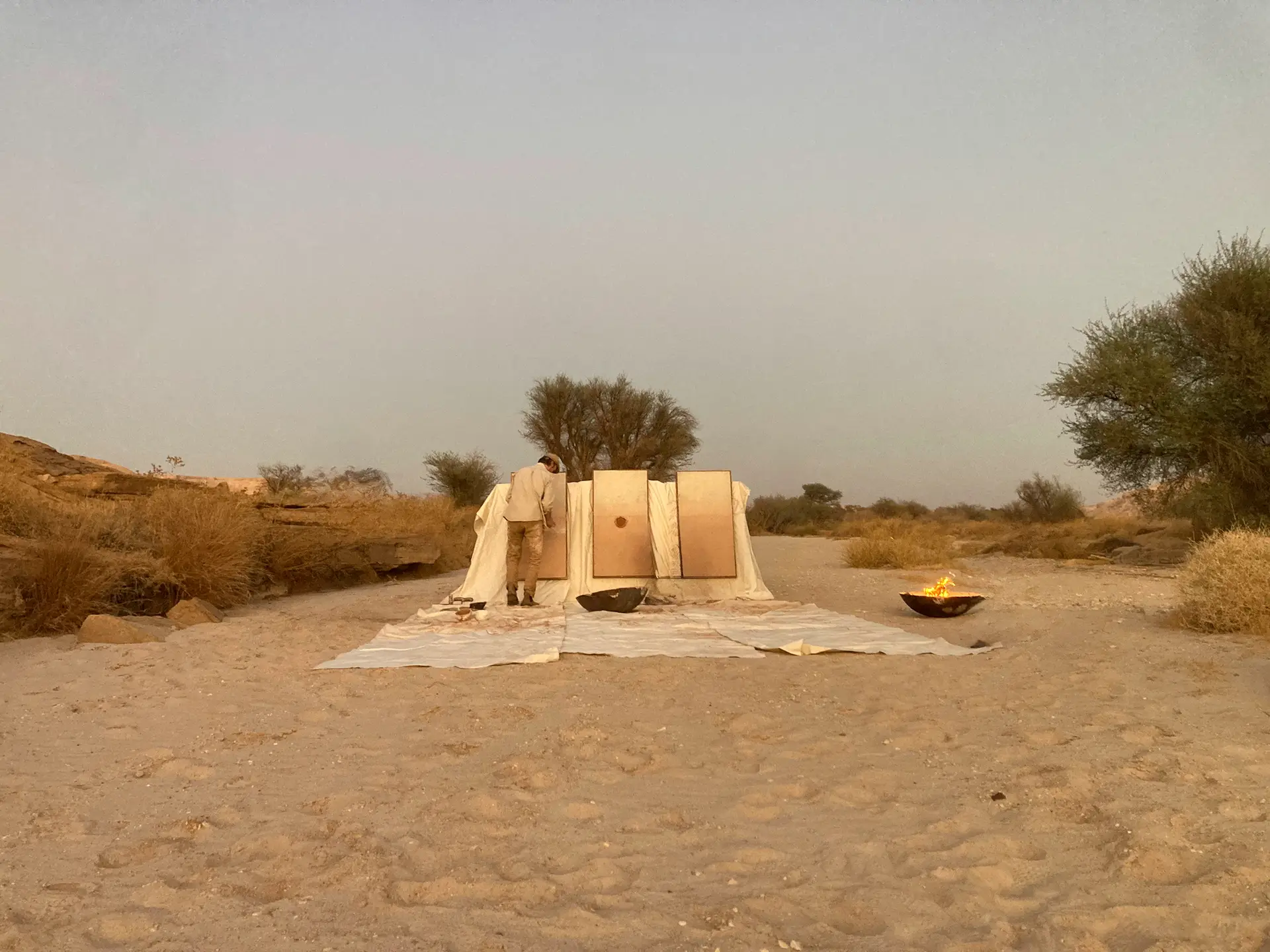 Adam Weismann working with clay in the King Khalid Royal Reserve